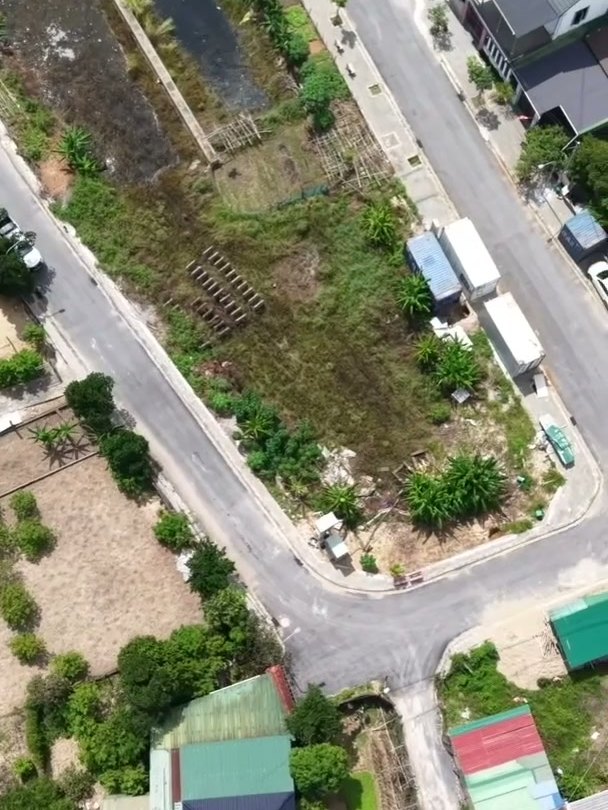 Đường nội bộ có bó vỉa khu đấu giá Xuân Hương phường Vinh Phú