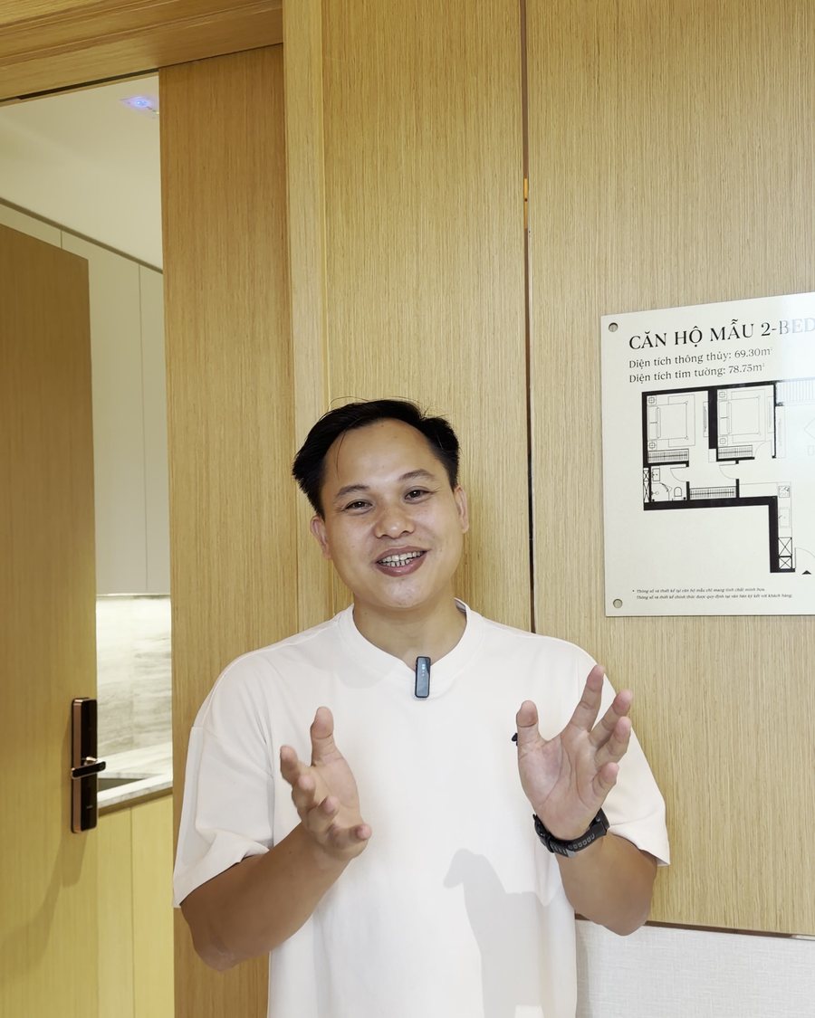 Hoàng Sỹ Sáng xem căn hộ mẫu Sun Group tại Tây Hồ, tham khảo cho nhà mẫu Sun Trường Vinh